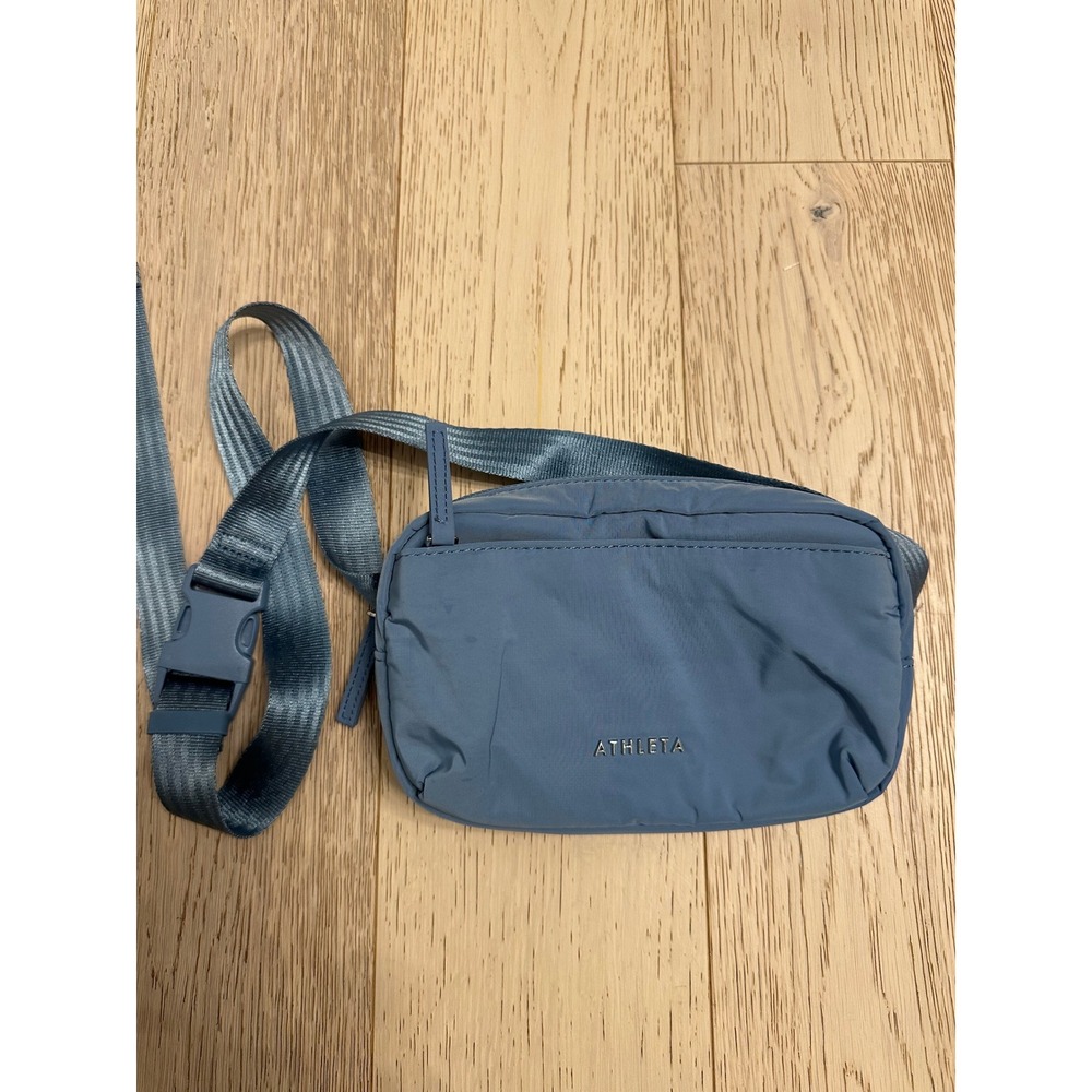 Athleta Excursion Belt Bag Blue Nylon Adjustable Waist Pack Crossbody Pouch